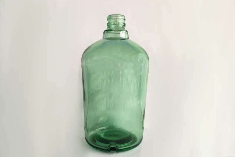 青料玻璃瓶